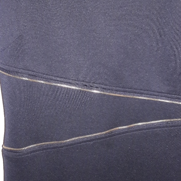 Guess - Picture 4 of 7